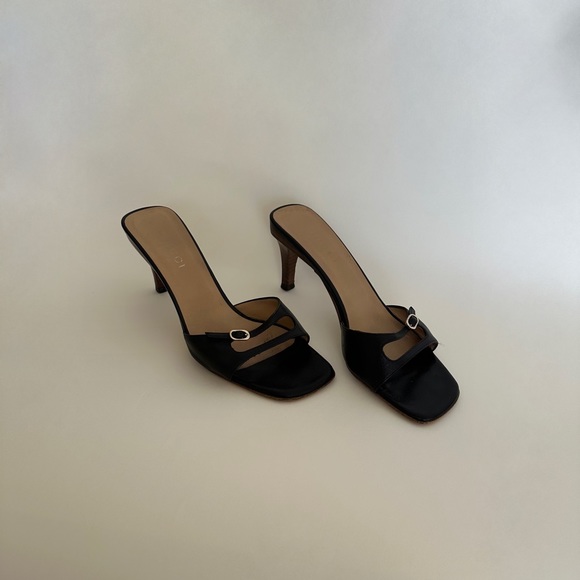 Gucci Shoes - Vintage Gucci black heels size 7 B